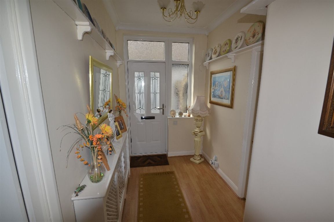 Lodge Lane, Collier Row, Romford, Essex,..., RM5 , 2 bed, Bungalow, RM5