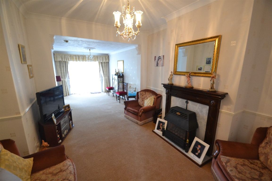 Lodge Lane, Collier Row, Romford, Essex,..., RM5 , 2 bed, Bungalow, RM5
