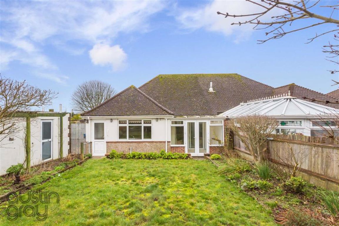 2Bedroom House Sold in Poplar Avenue, Hove Austin Gray