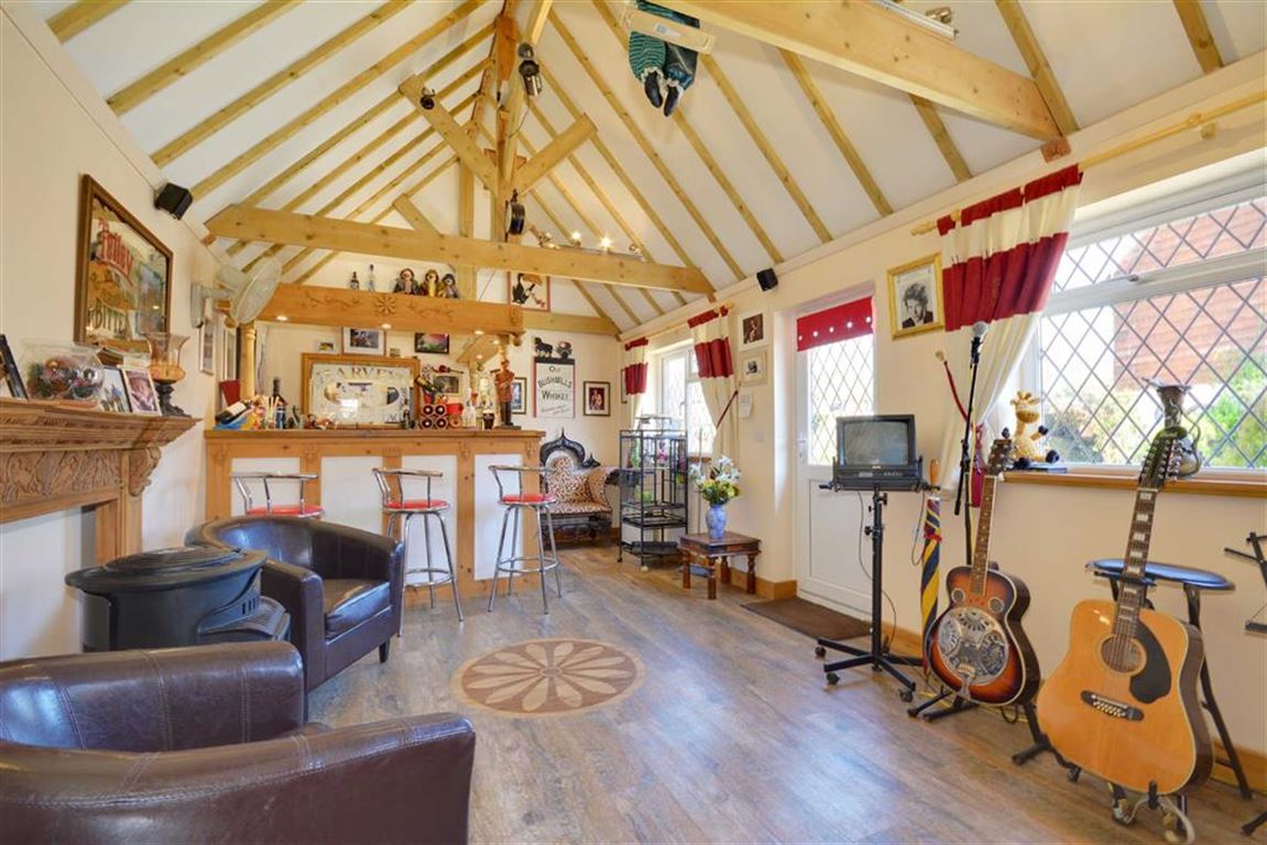 Hailsham Estate Agent. Crane & Co