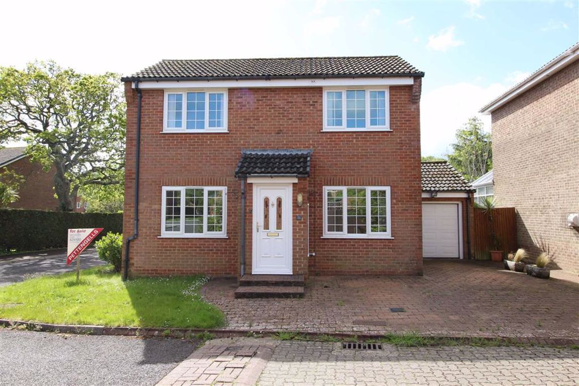 Acacia Road, Hordle, Hampshire Pettengells Estate Agents