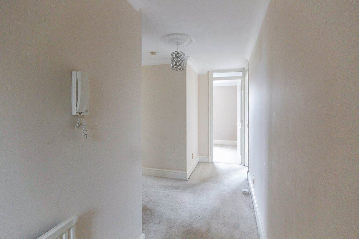 Thorndon Hall, Brentwood Keith Ashton