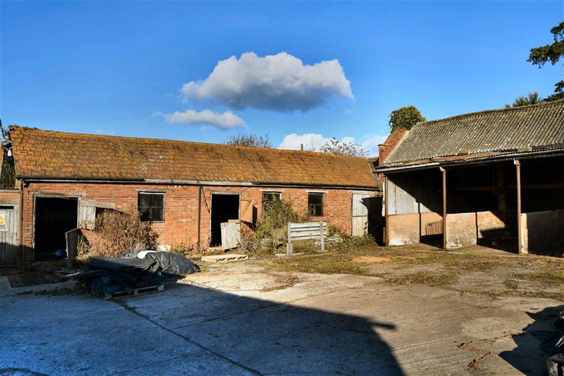 Clyst Hydon, Cullompton, Devon, EX15 , 4 bed, Type unknown, EX15 2NH, £