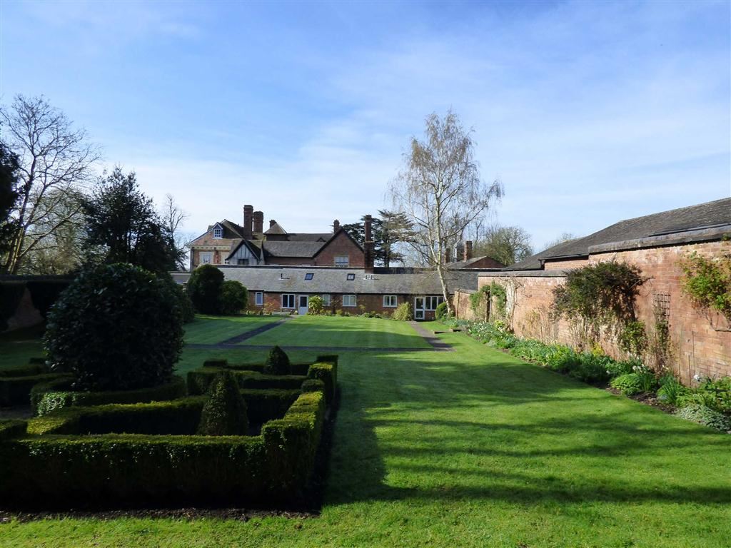 Clopton House, Stratford Upon Avon, CV37 , 2 bed, Type unknown, CV37