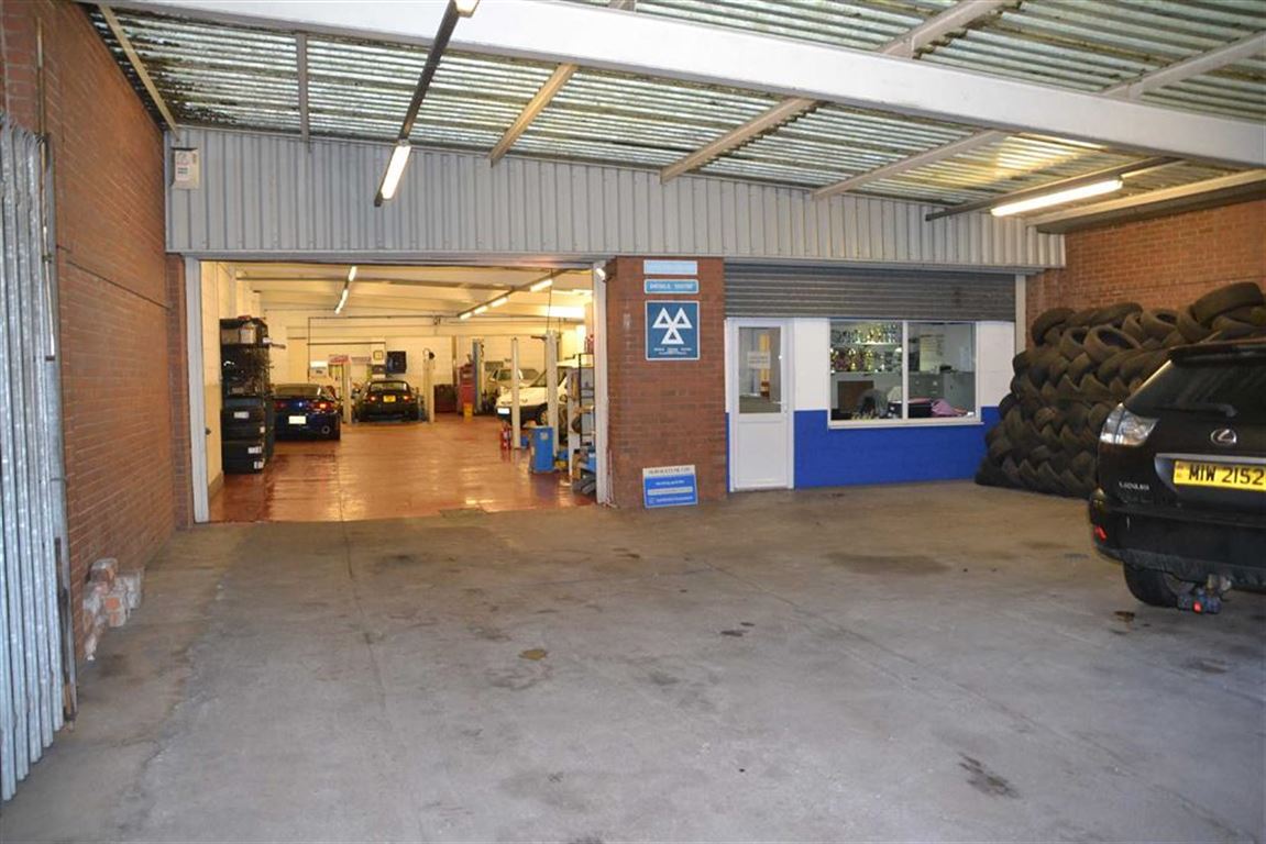 Servicetune Ltd, 166 St Georges Road, Hull, East Yorkshire, HU3 3QE