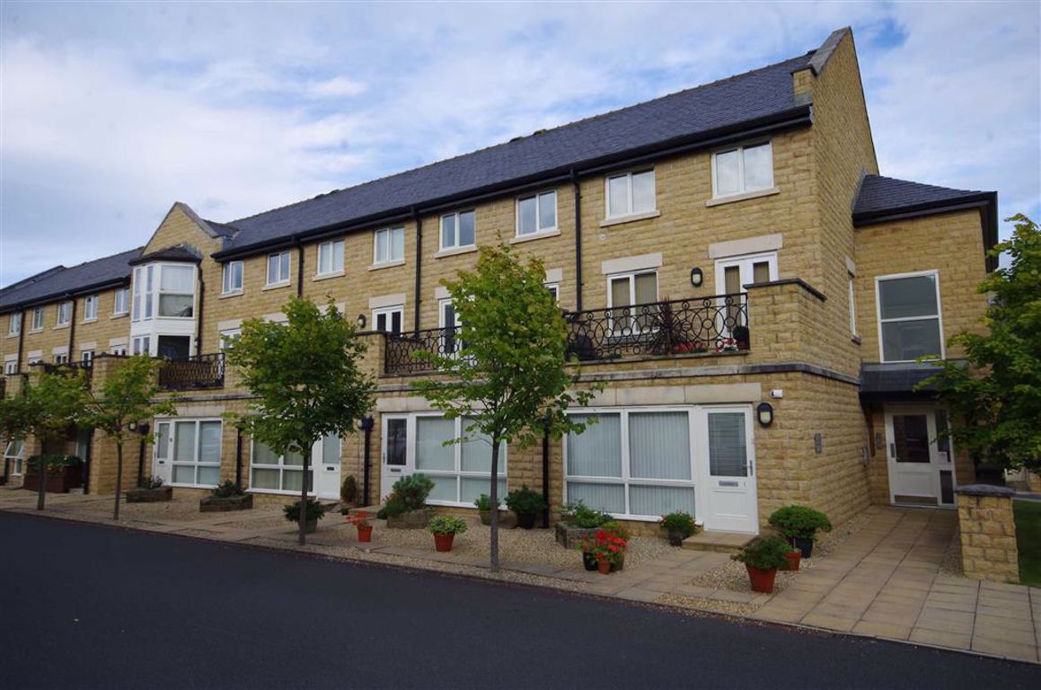 Simpson Terrace, Haworth Close, Halifax
