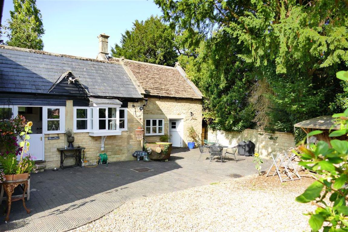 The Green, Calne Butfield Breach