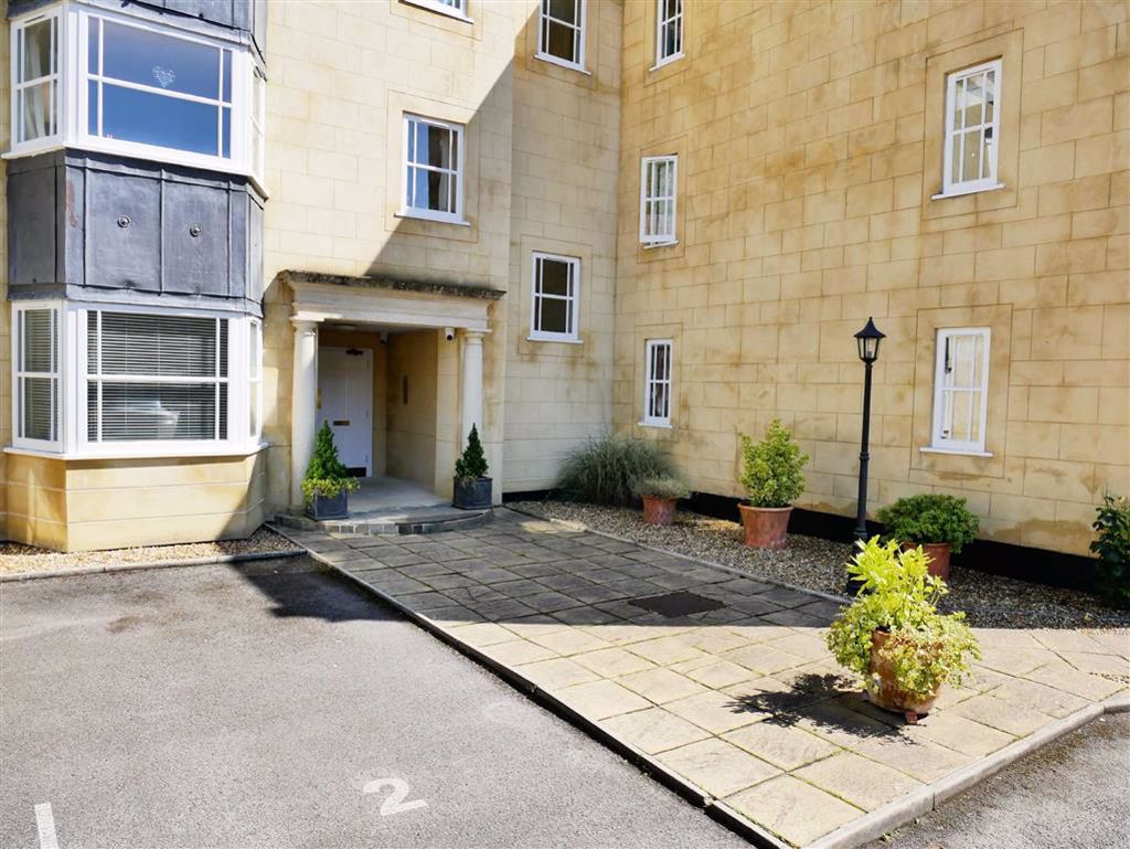 Castle House, Castle Street, Calne Butfield Breach