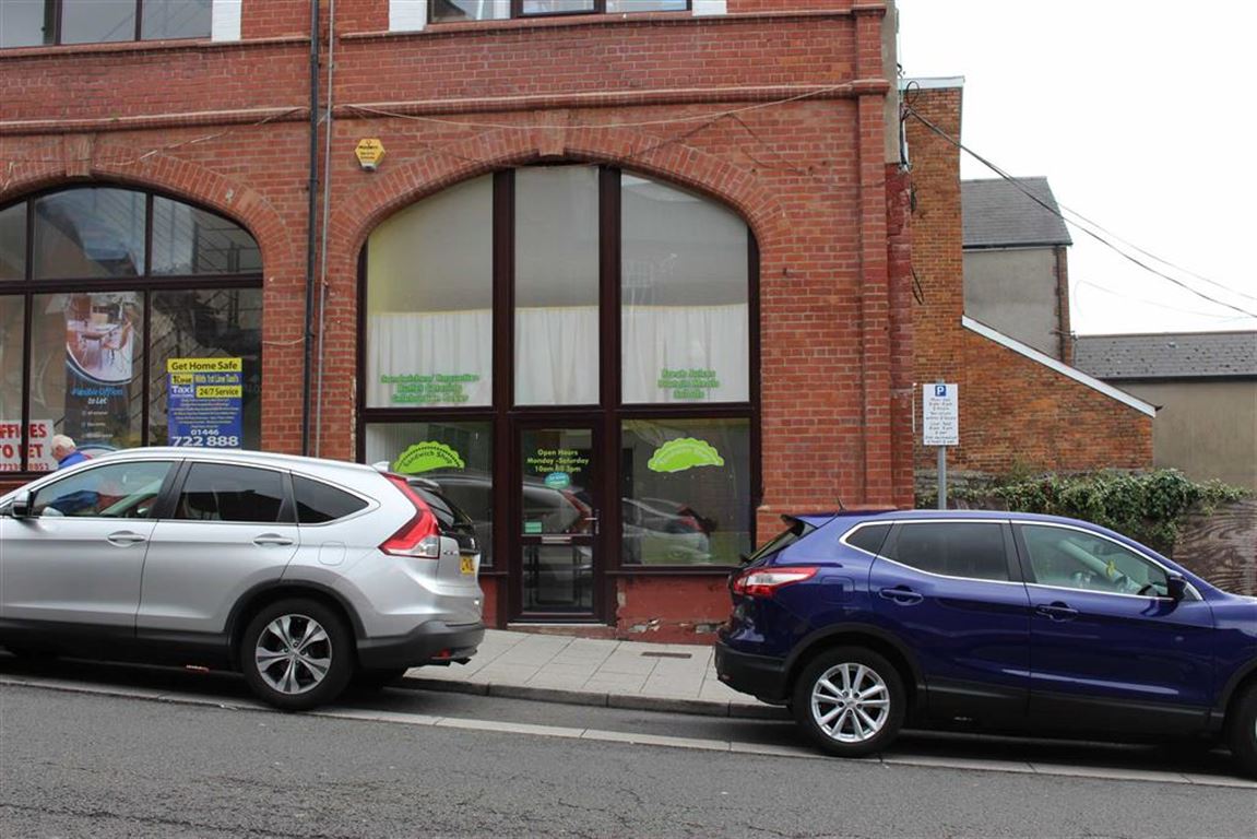 Holton Road, Barry, Vale Of Knights Estate Agents