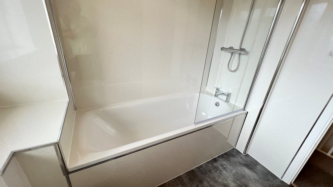 5 Dymchurch House (1) 3888 Caxtons