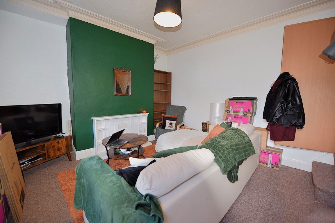18 Parkfield Row