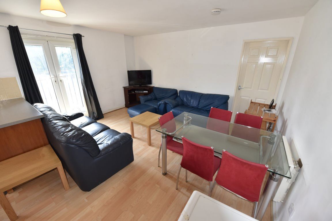 Abbotts Mews- 3 Bed, Leeds