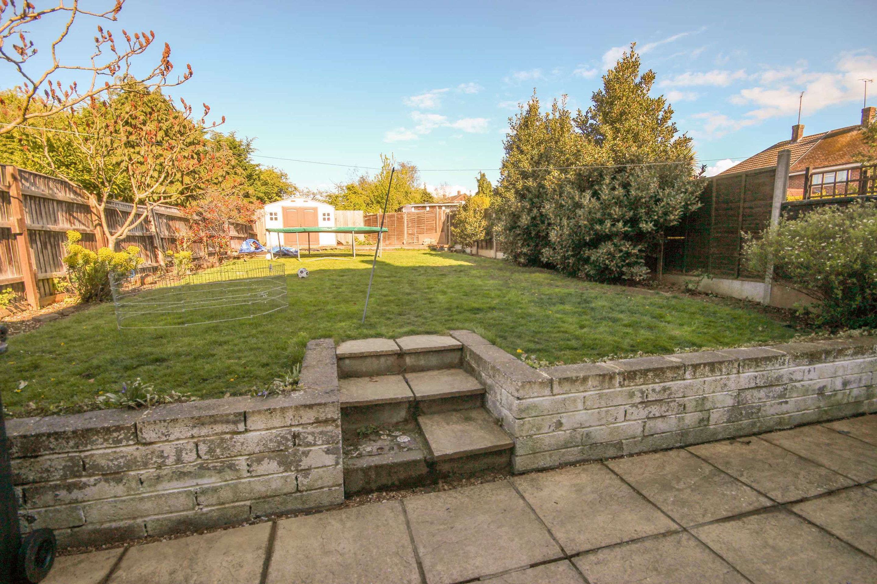 Fenners Close, Rushden Simpson & Weekley