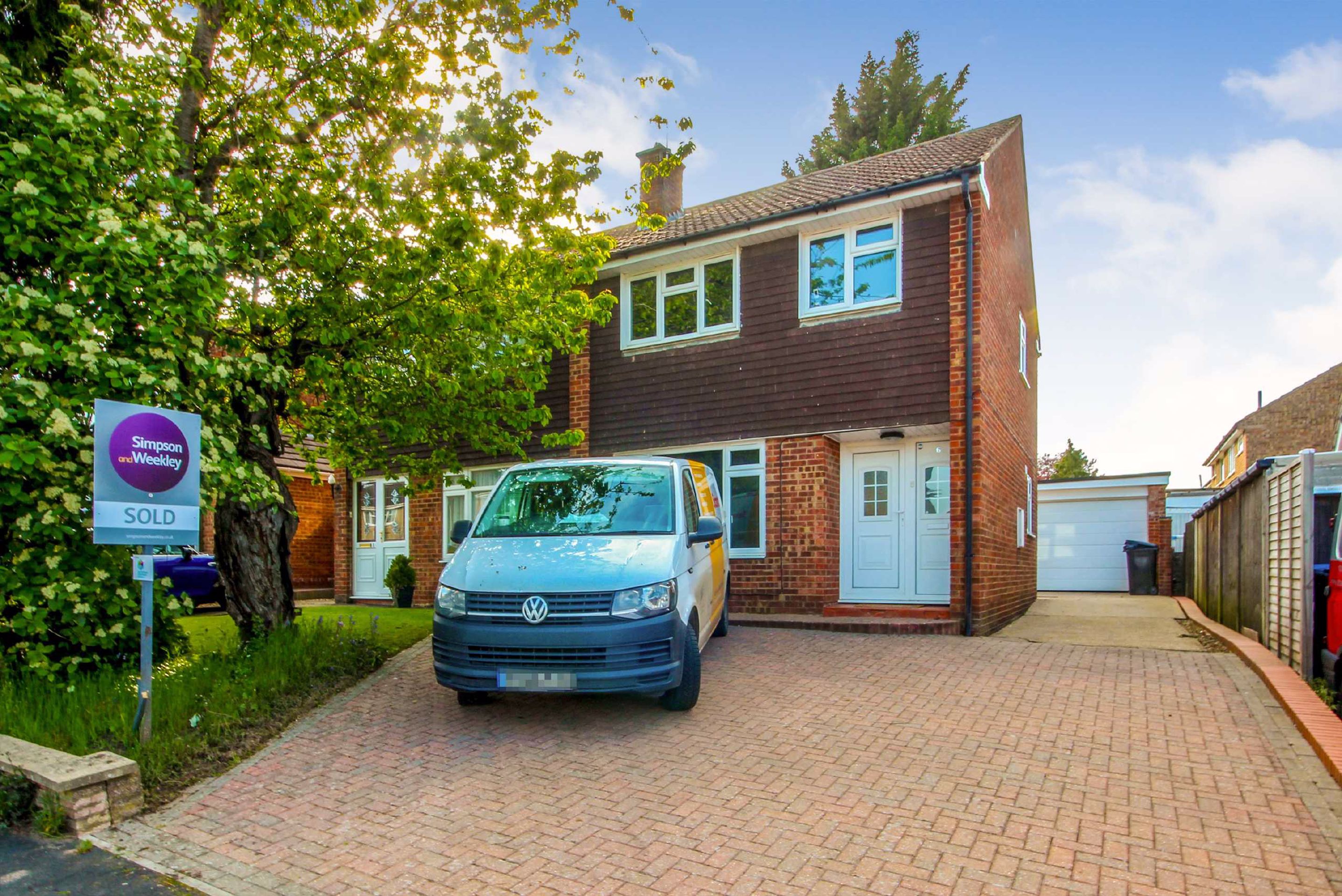 Farnham Drive, Rushden Simpson & Weekley