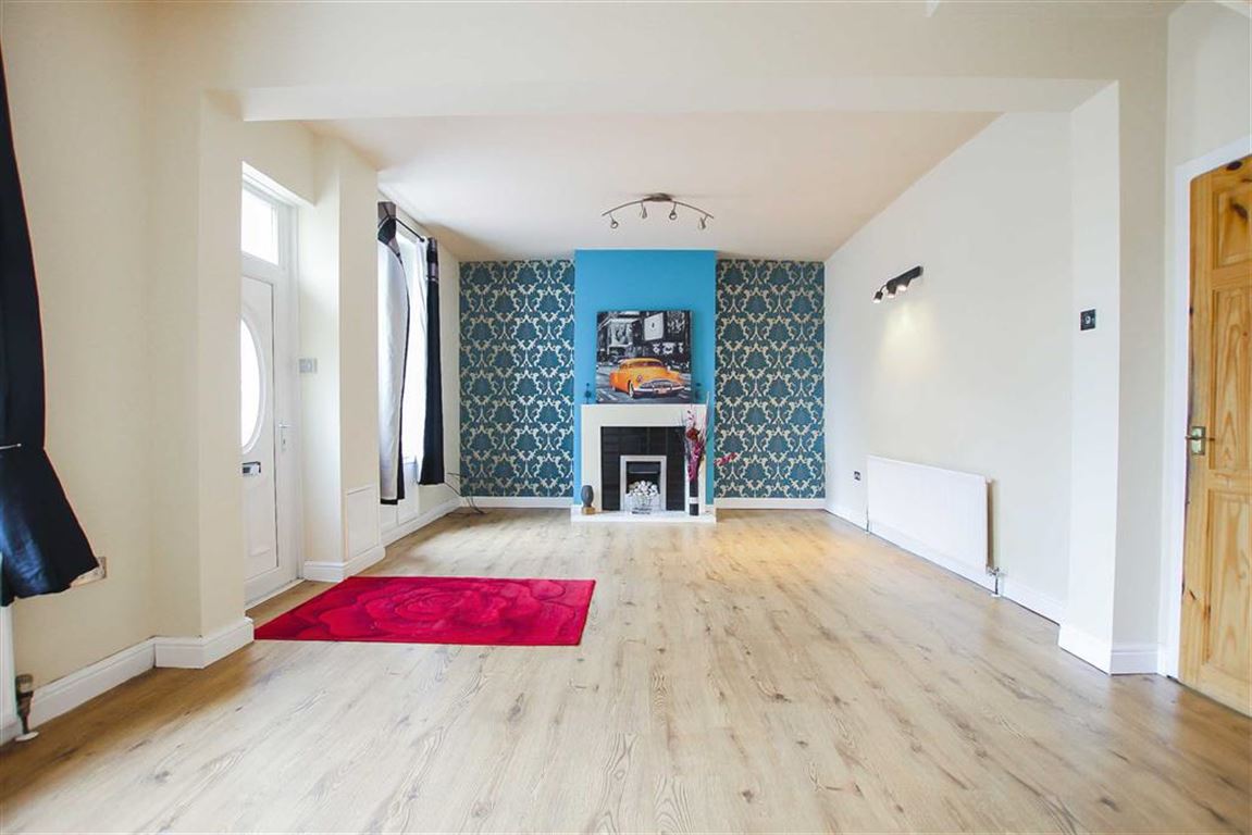 2 Bedroom Terraced House For Sale - Main Image