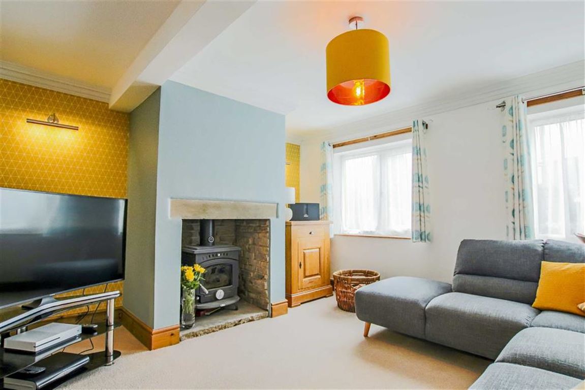 3 Bed End Terrace House For Sale - Main Image