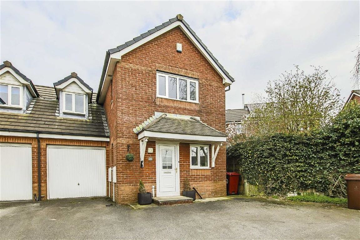 3 Bedroom Semi-detached House For Sale - Main Image