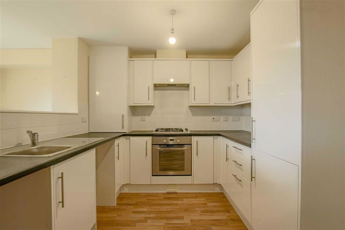 4 Bed Townhouse House For Sale - Main Image