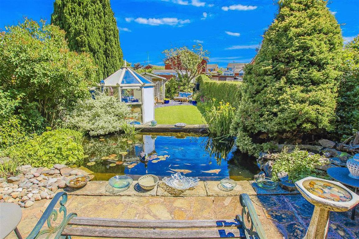 3 Bed Semi-detached House For Sale - Main Image