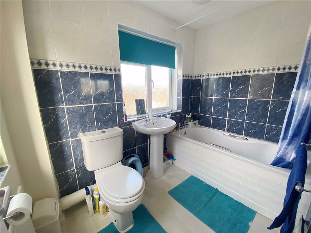 Parc Hendy, Mold, Flintshire Reid and Roberts