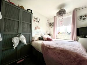 Picture 4