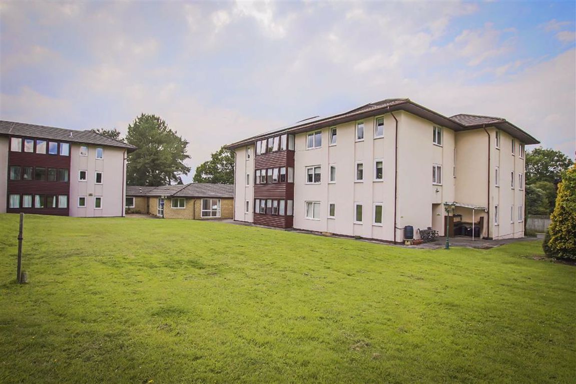 2 Bed Flat For Sale - Main Image