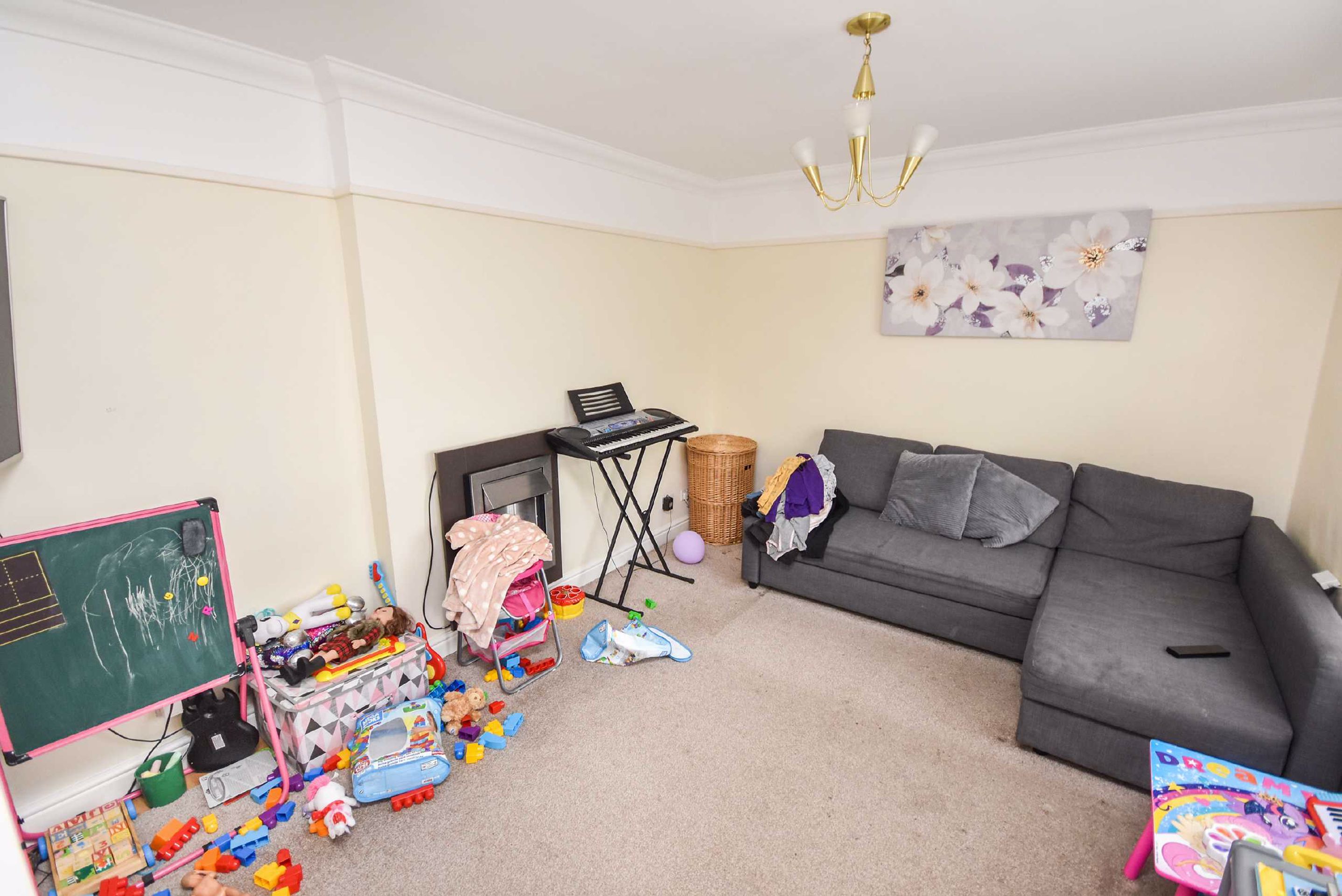 Willow Brook Road, Corby Simpson West