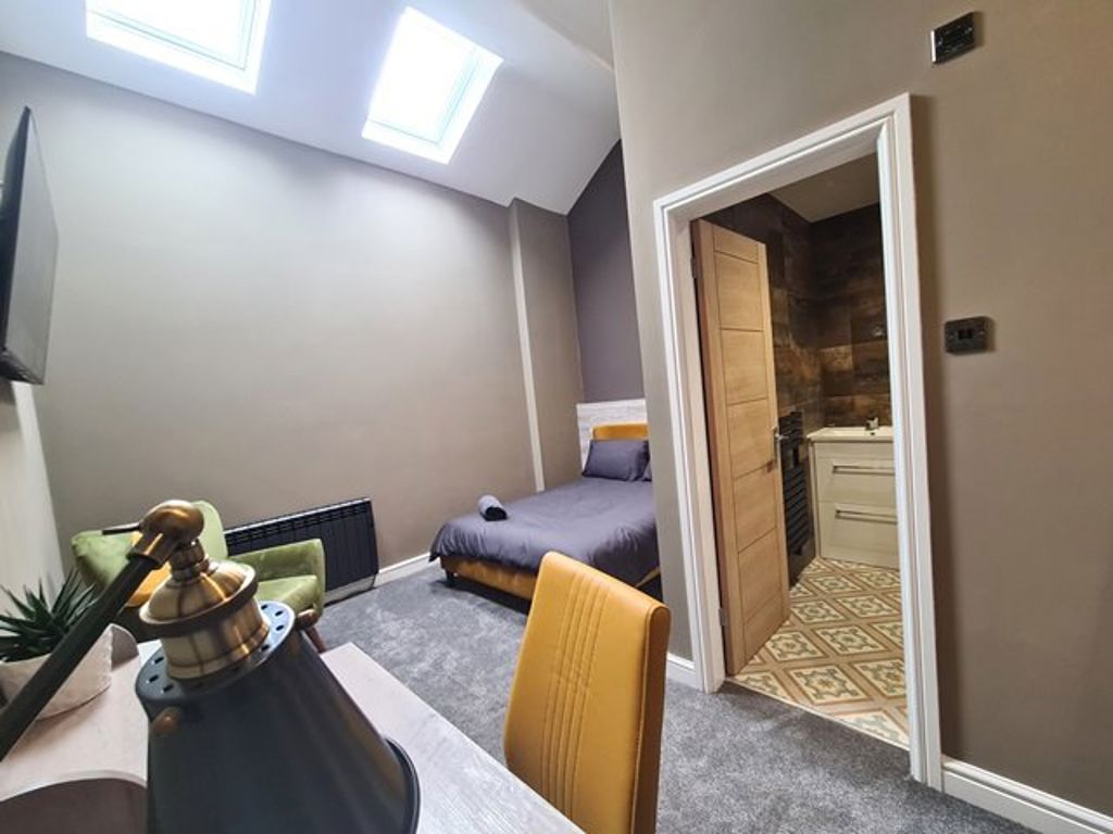 Room 1, Priory Apartments, Barrow-In-Furness