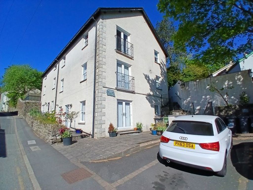 4 Stockbridge Court