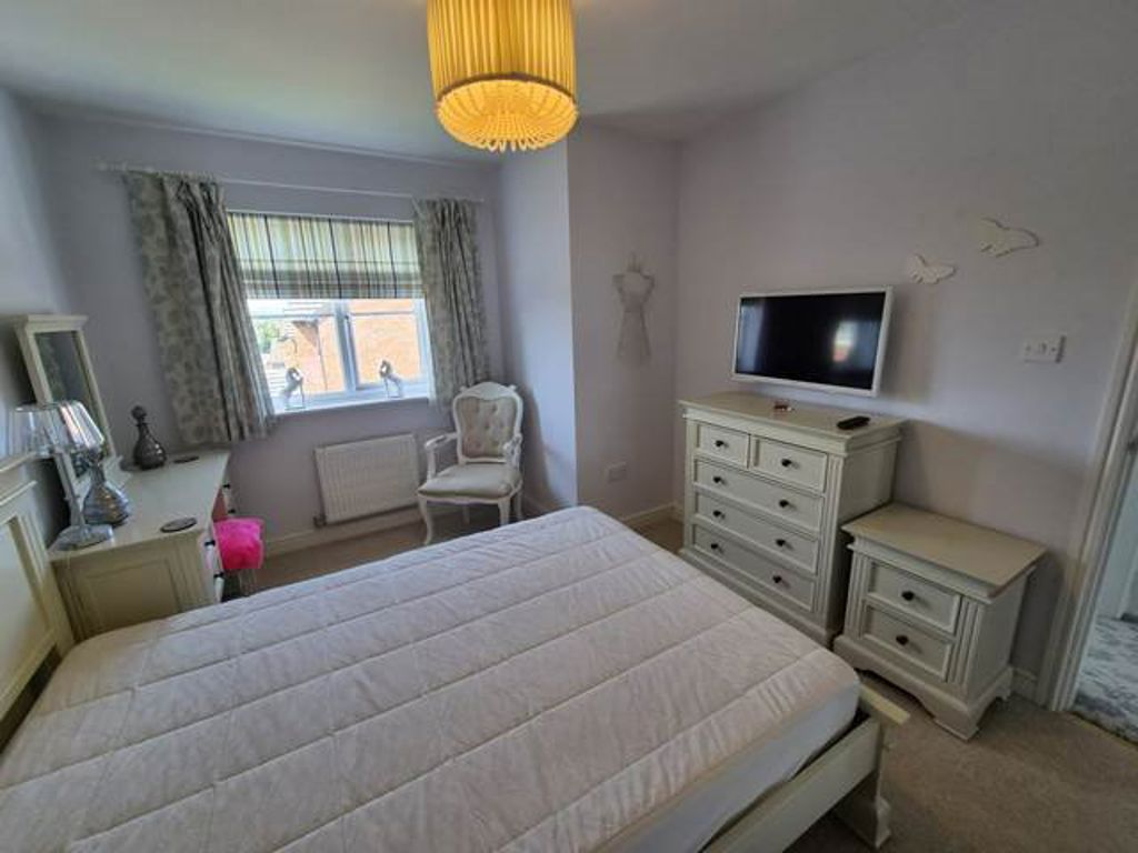 28 Dowie Close, Barrow