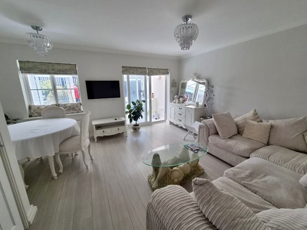 28 Dowie Close, Barrow