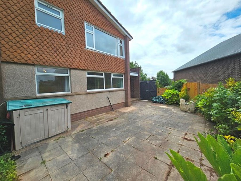 17 Ostley Bank, Barrow-In-Furness