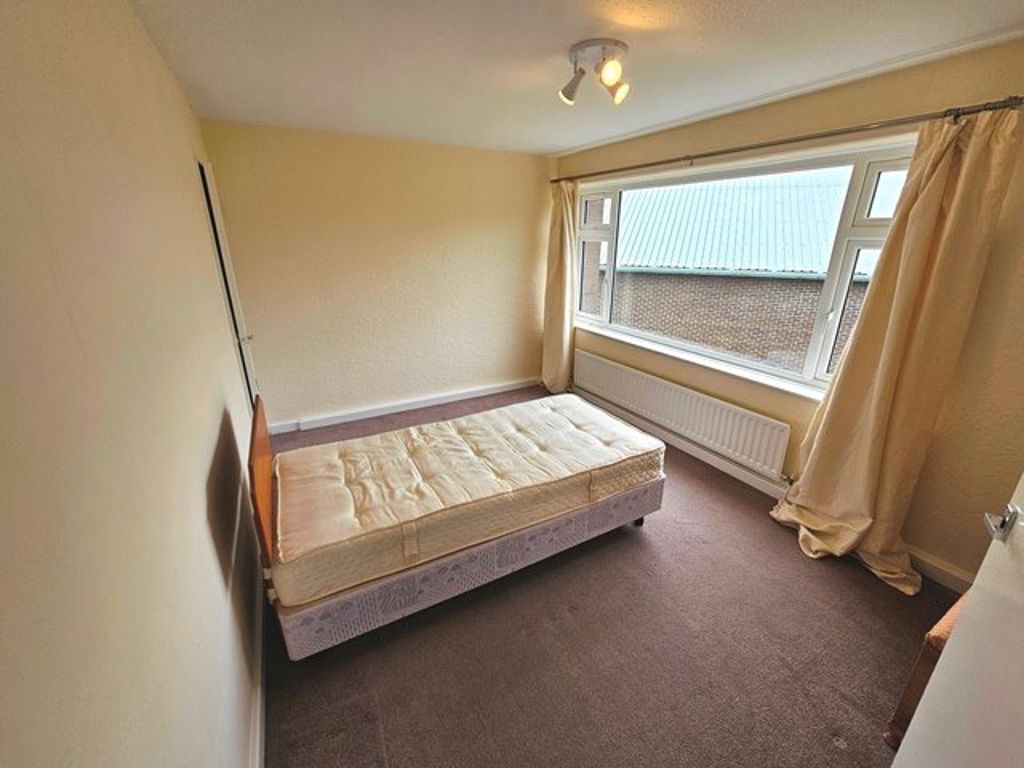 17 Ostley Bank, Barrow-In-Furness
