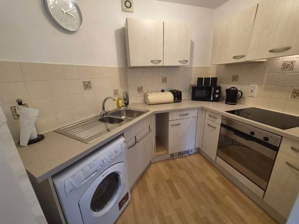 16 Redshaw Avenue, Barrow