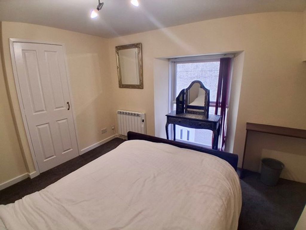 5 Smiths Court, King Street, Ulverston