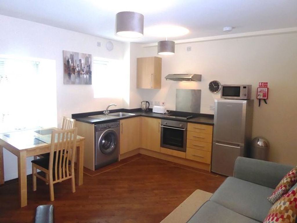 Apartment 4 Bolton Place