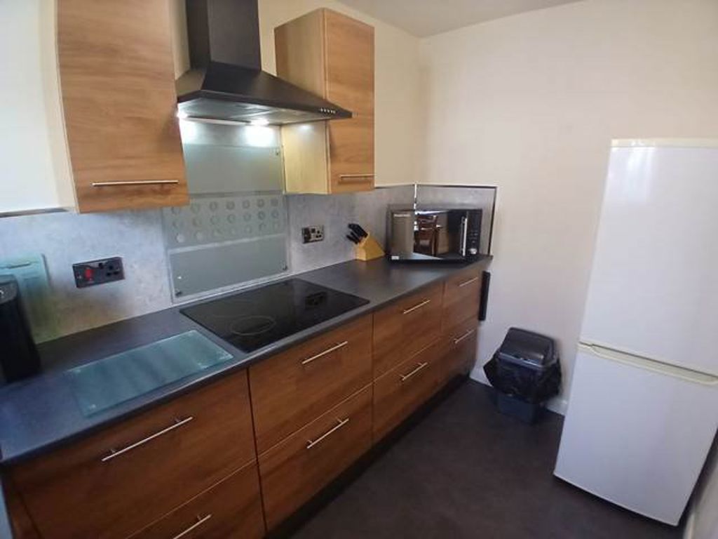 5 Oriana Mews