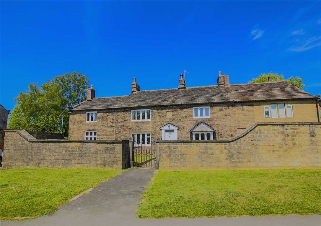 4 Bedroom Semi-detached House For Sale - Main Image