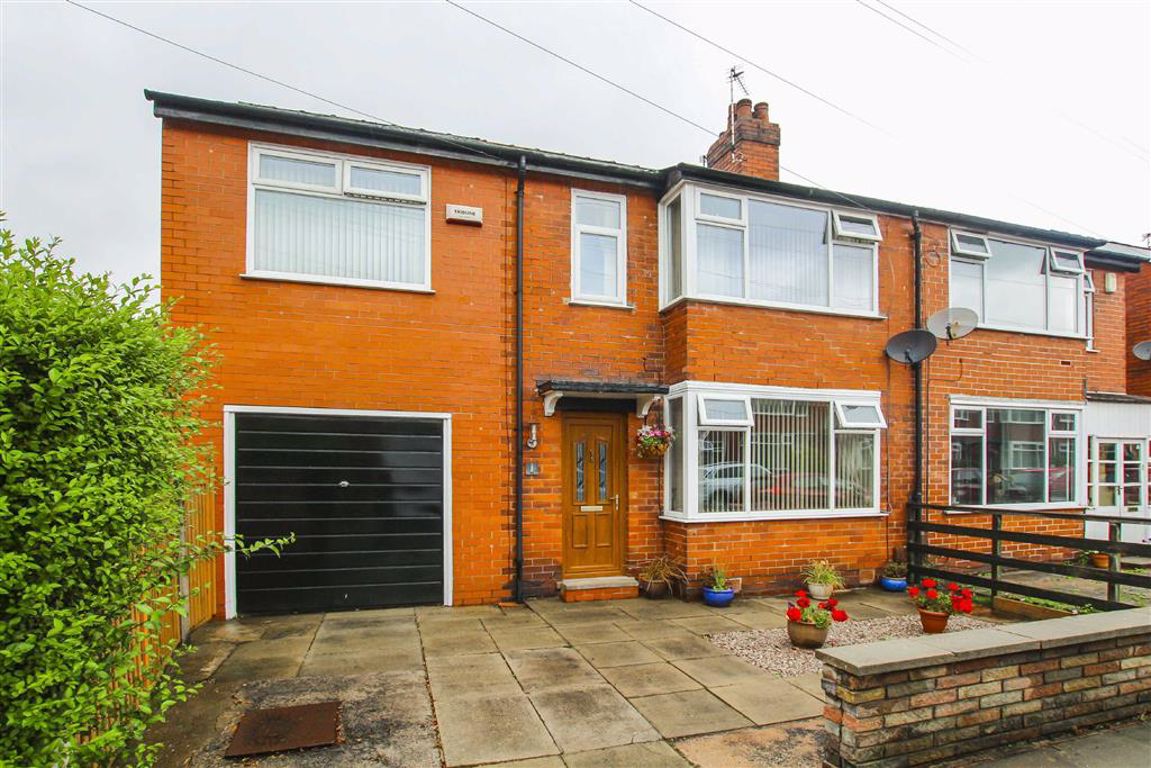 4 Bed Semi-detached House For Sale - Main Image