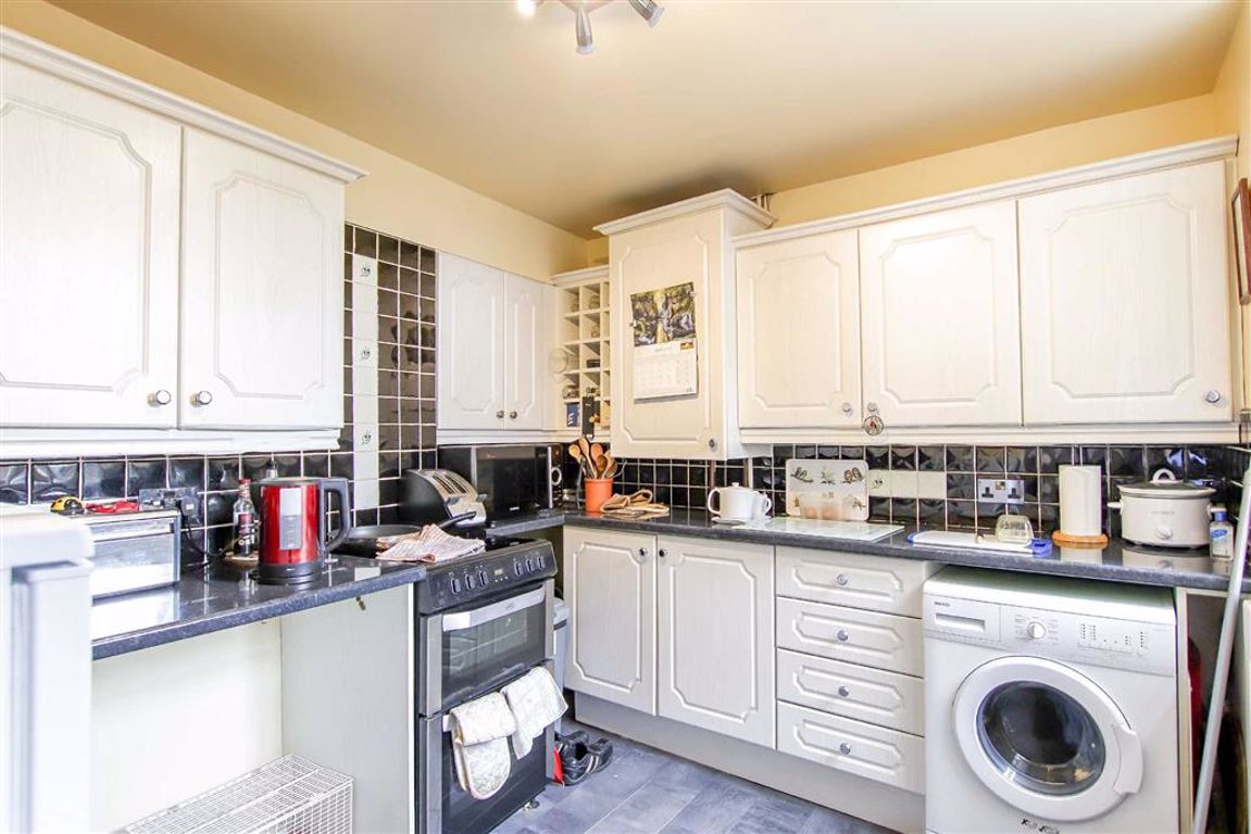 2 Bed End Terrace House For Sale - Main Image