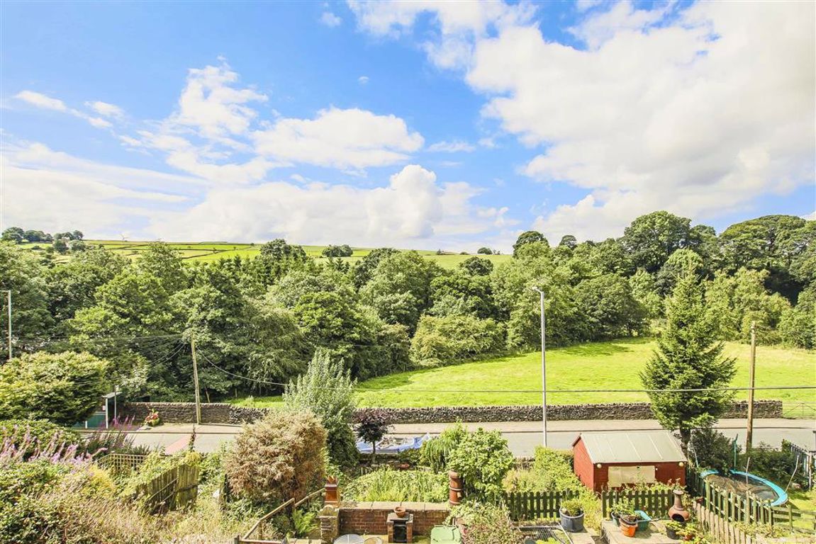 2 Bed Terraced House For Sale - Main Image