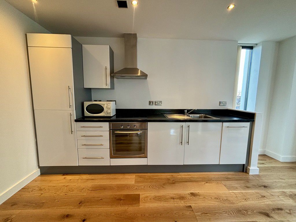 1 Bed Studio , Millennium Tower Salford Quays