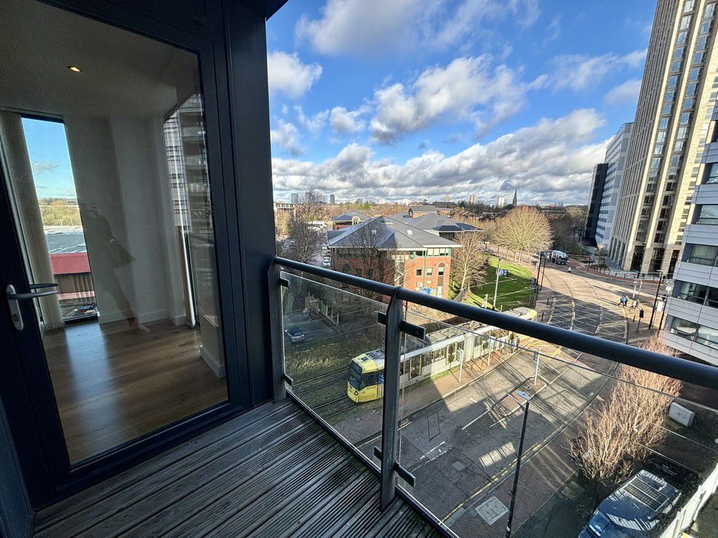 1 Bed Studio , Millennium Tower Salford Quays