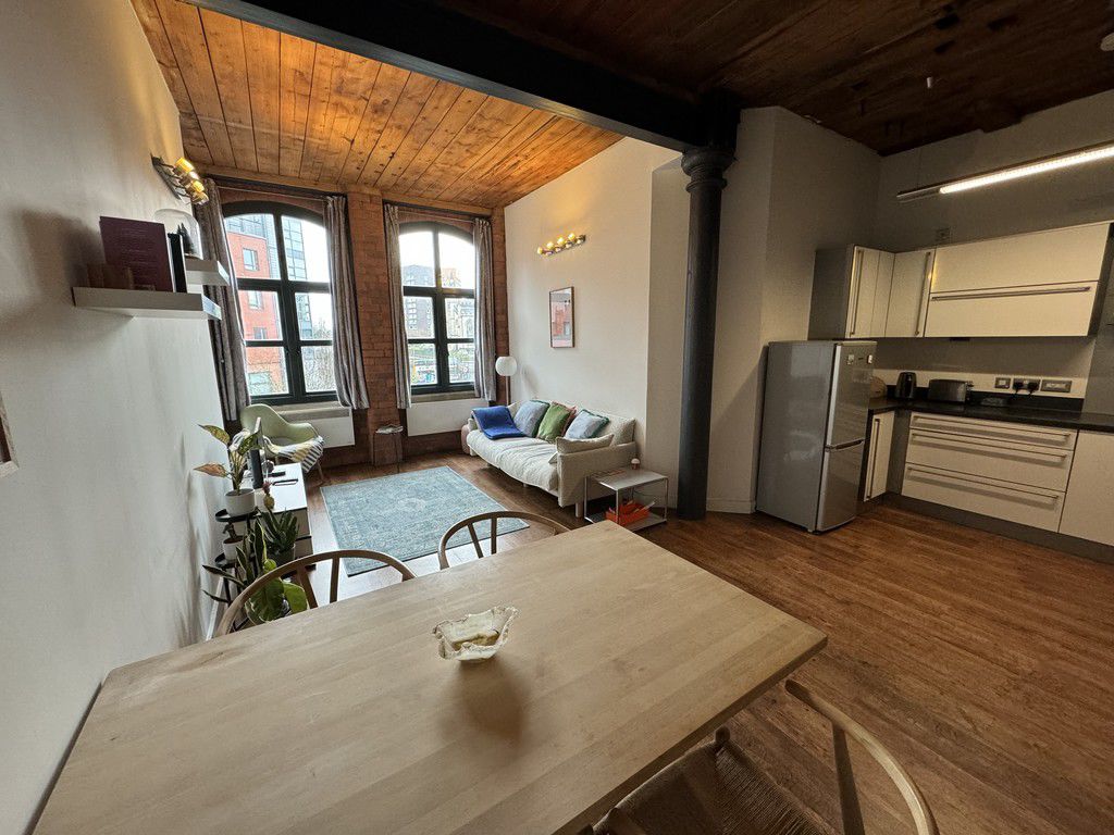 2 Bed Apartment , Worsley Mill Manchester