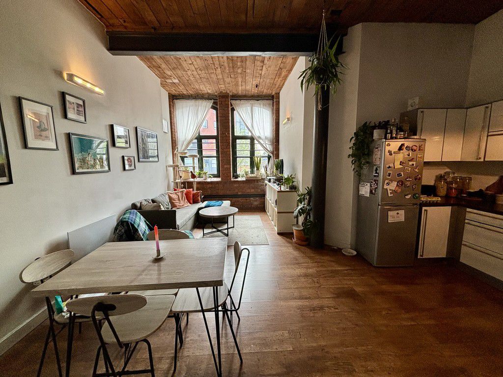 2 Bed Apartment , Worsley Mill Manchester