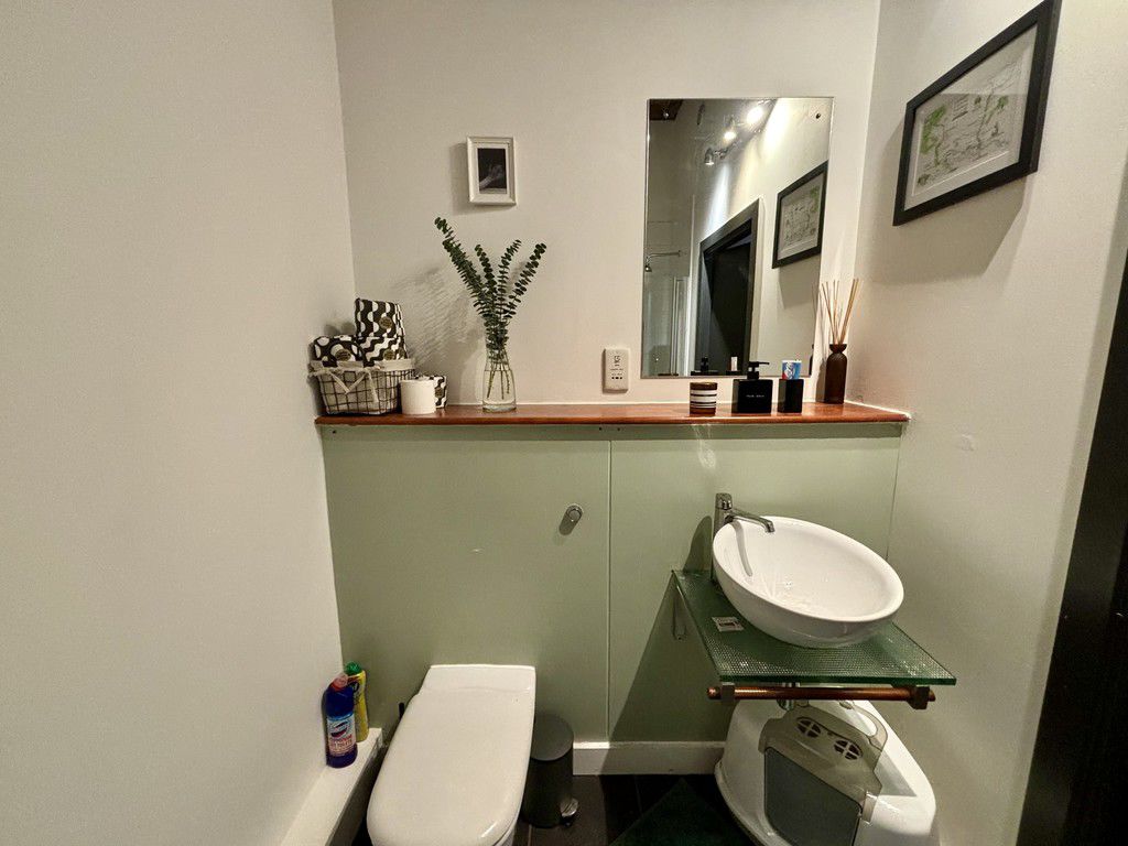 2 Bed Apartment , Worsley Mill Manchester