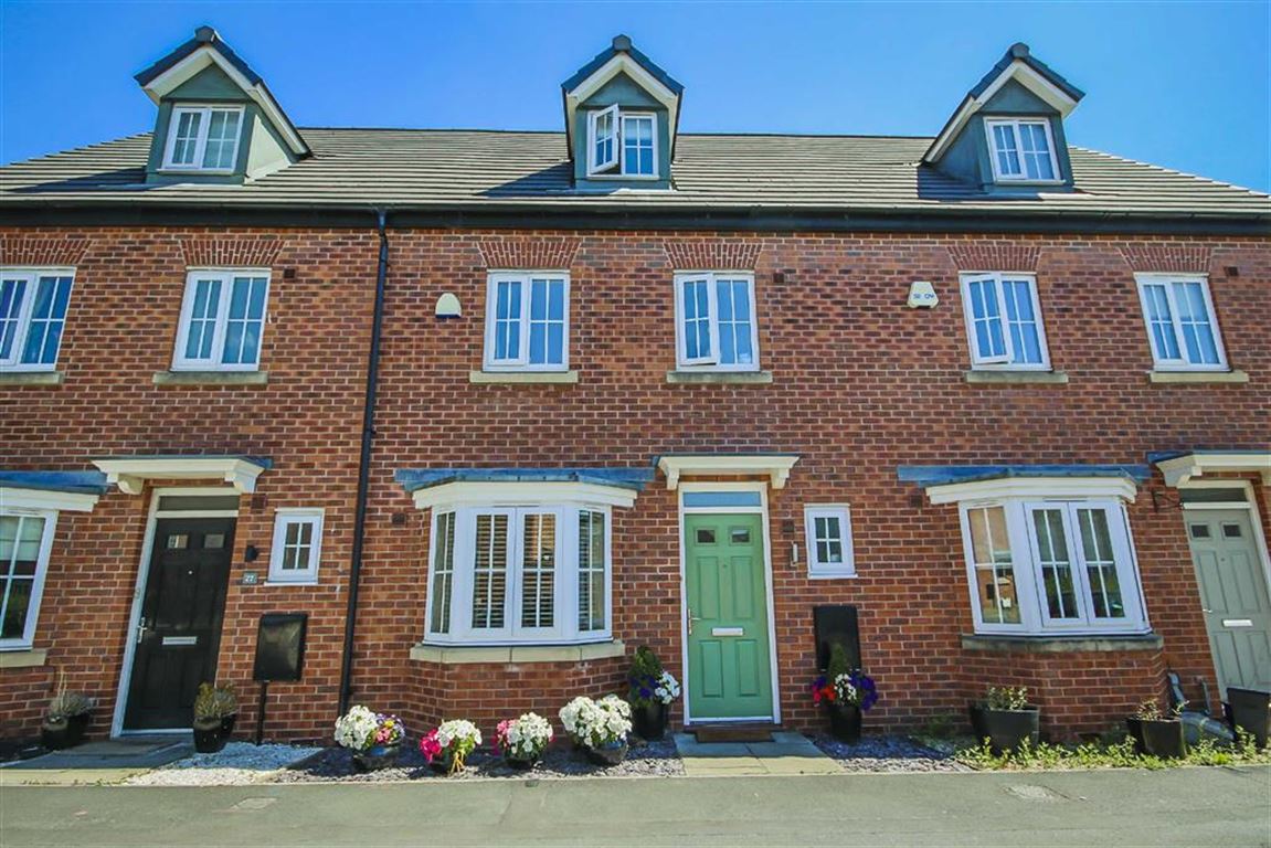4 Bed Townhouse House For Sale - Main Image