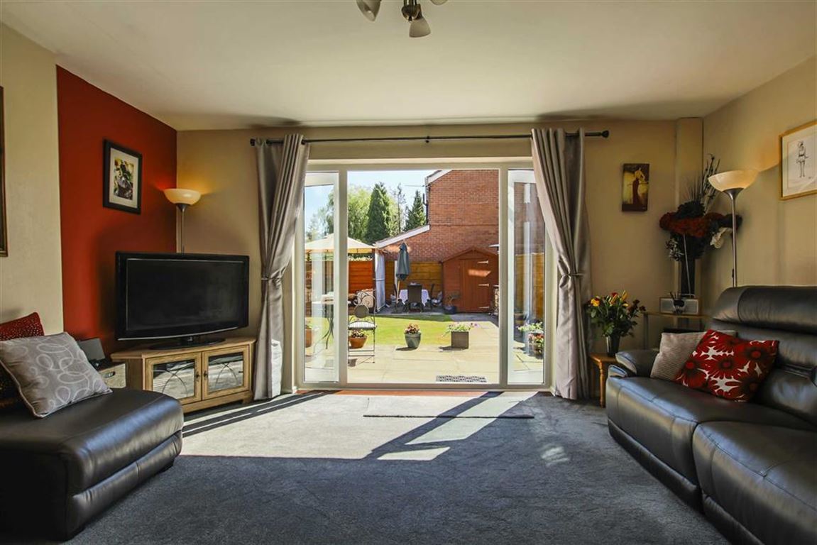 3 Bed Semi-detached House For Sale - Main Image