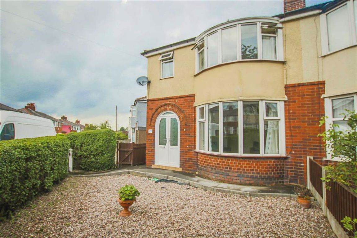 3 Bed Semi-detached House For Sale - Main Image