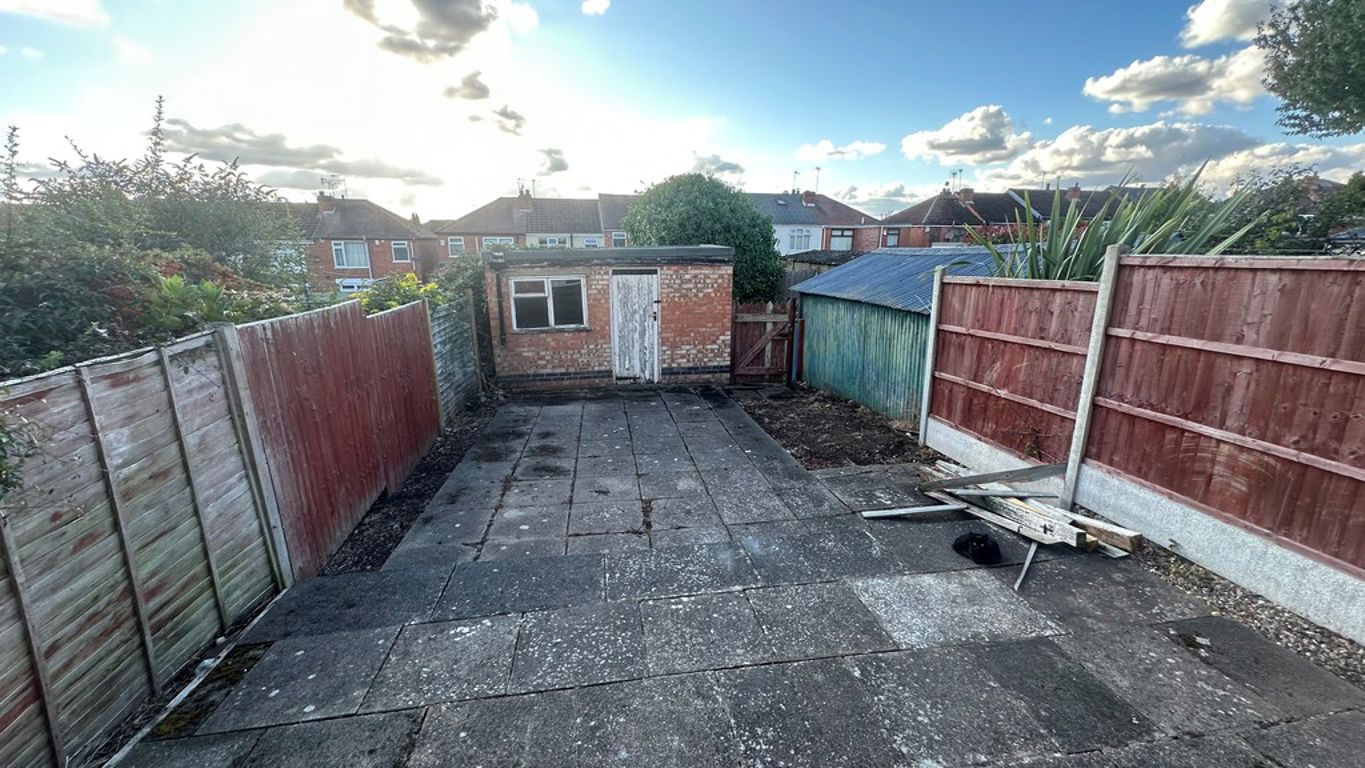 Image of Queen Isabels Avenue